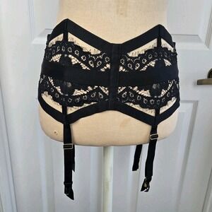 Victoria's Secret Very‎ Sexy Black Lace Boned Garter Belt Size M/L Lingerie New